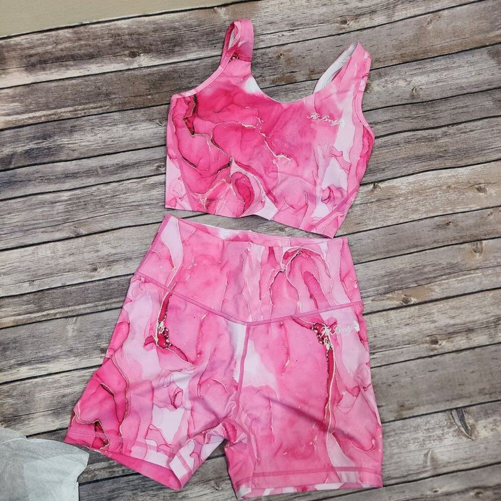 Dance2fit NWT Fit Booty pink marble print bra & scrunch booty shorts set‎ size M